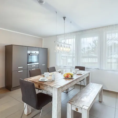 펜션 2 Bedroom Lovely In Wustrow *